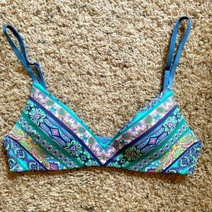 Victoria’s Secret wireless multicolored bra size 32B